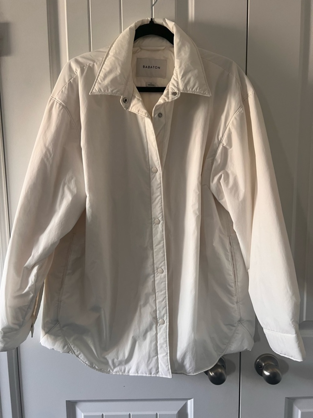 Babaton Merit Jacket - Insulated Vegan Down shacket - white light birch colour - Picture 4 of 11